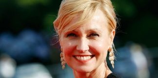 55-летняя Ингеборга Дапкунайте стала мамой и показала первые кадры со своим сыном Алексом