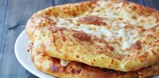 Этот великолепный рецепт хачапури мне подарил старый грузин из Тбилиси! Вкуснее в жизни не пробовала!