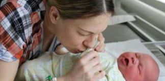 Когда наша малышка родилась, муж сказал, что с «такими» нами жить не собирается