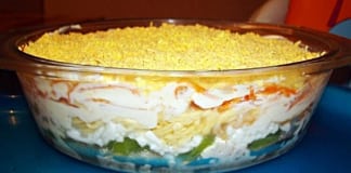 Коллеги с работы угостили вкуснейшим салатом – такое свежее и необычное сочетание! Теперь сама его готовлю!