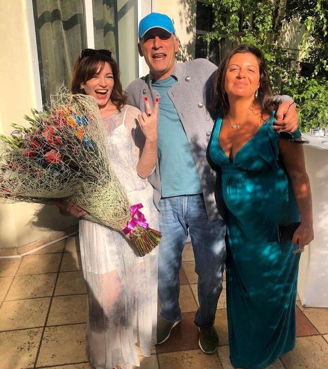 И правда - "высокие отношения". Фото Яндекс.Картинки.