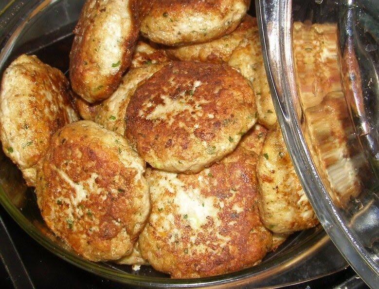 ...и ошибки, которые мы давно зовем правилами. А котлеты будут пышными, высокими, сочными и толстобокими - если знать их друзей и недругов.-3