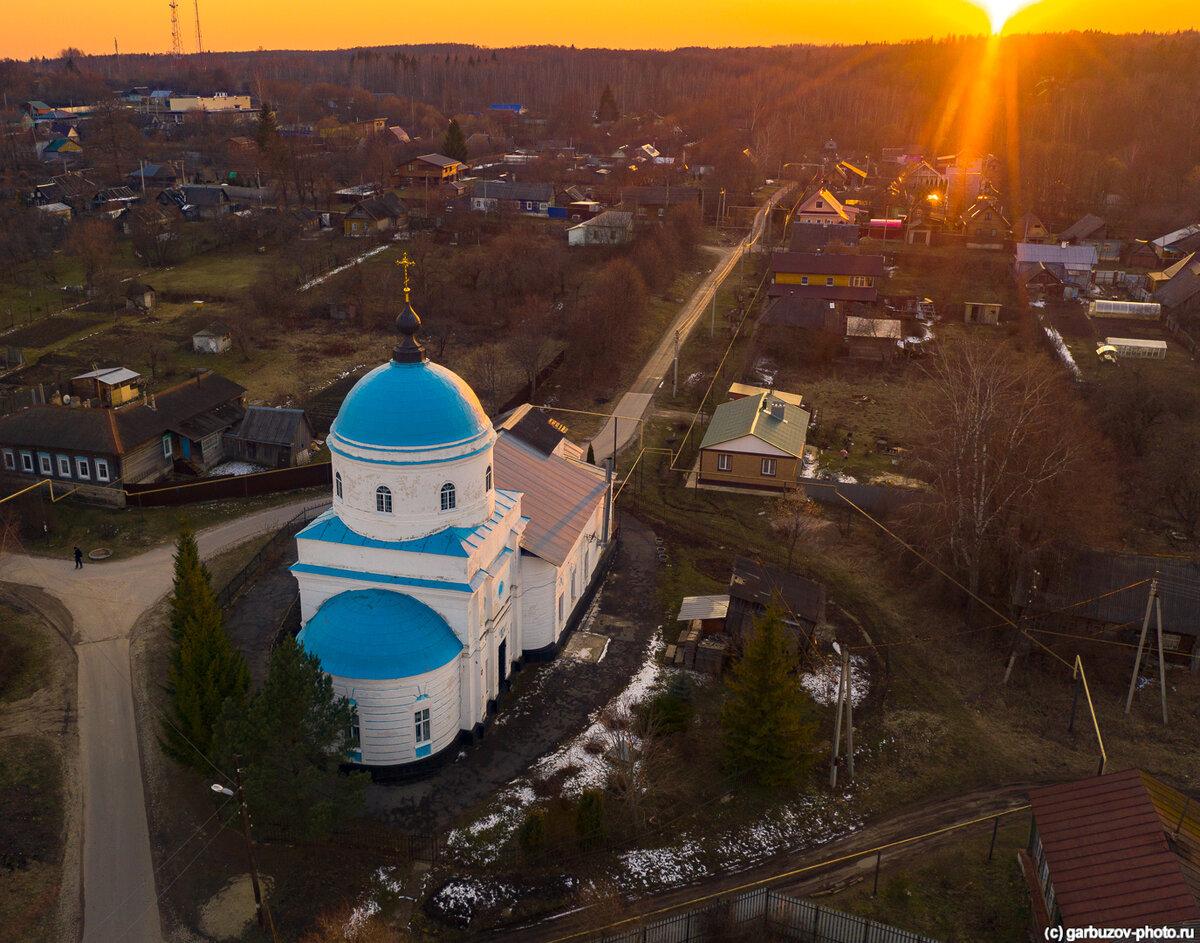 Как бы наши власти не старались повысить рождаемость, повышая материнский капитал, тем не менее, ежегодно население нашей страны сокращается в среднем на 400 тысяч человек.-3