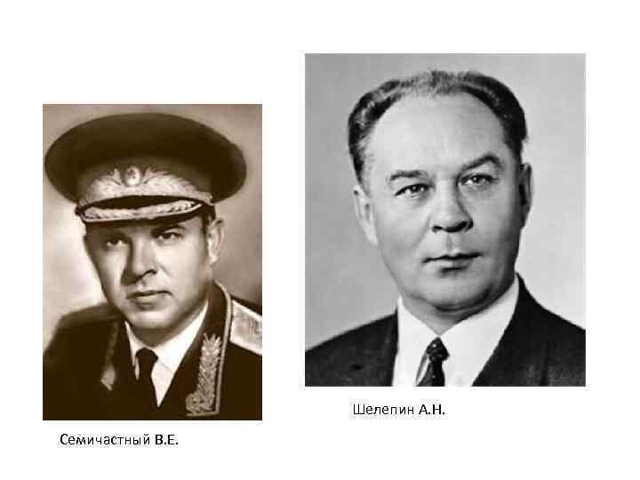 Одним из неприятных аспектов моего пионерского детства было знание, что в какой-то момент оно кончится и придется вступать в комсомол.-27