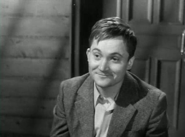 24 августа исполнилось уже 15 лет, как ушел из жизни народный артист России Виктор Павлов. Больше ста семидесяти ролей в кино, десятки лет служения в разных столичных театрах.-2