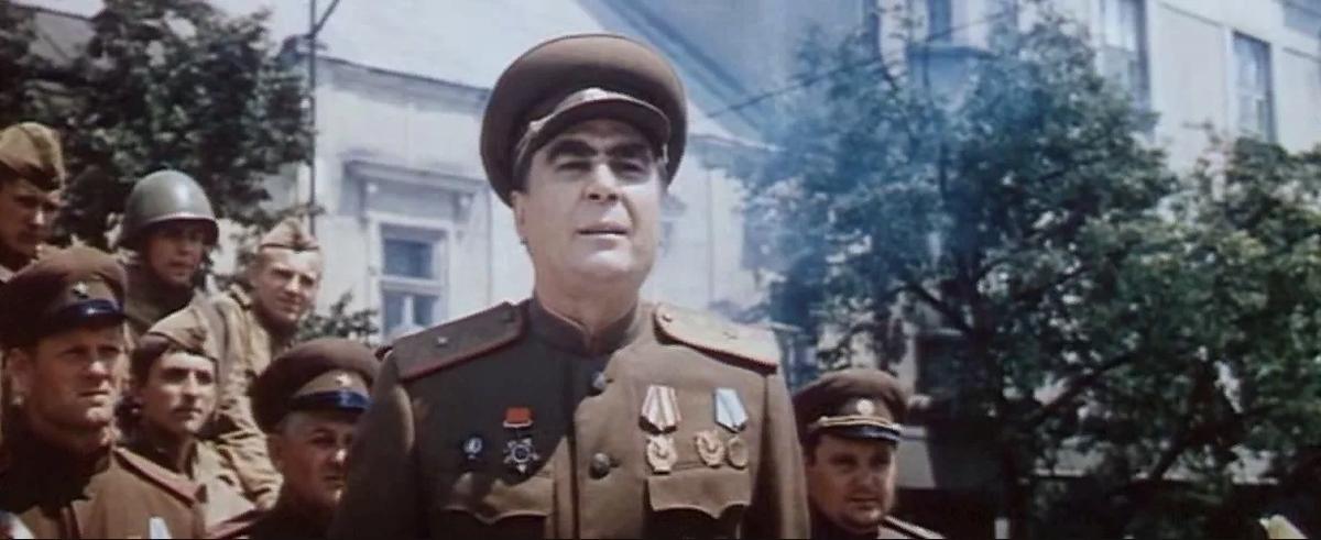 Евгений Матвеев в роли Брежнева