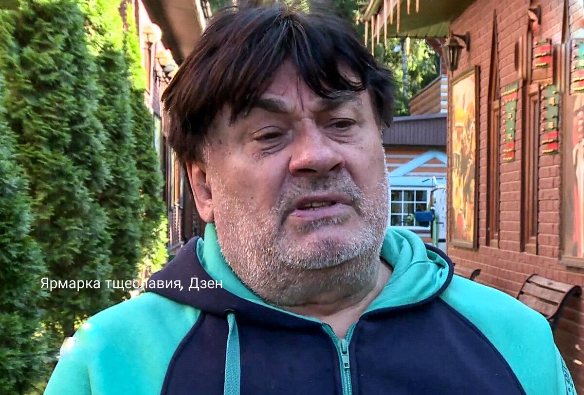 У Александра Серова есть три дочери, но общается он только с младшей Мишель. Она родилась от единственного брака певца с Еленой Стебеневой. Мишель всегда была любимицей своего звездного отца.-4