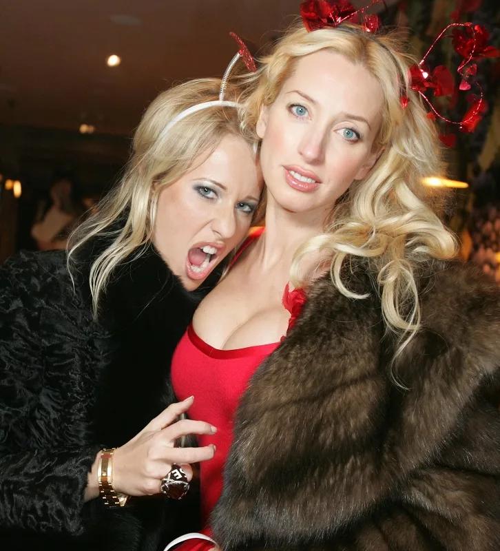 Пик стабильности в нашей стране. Доллар по 26 рублей. Евро по 34 рубля. В 2006 году Россия взлетает на пик политической мощи, она впервые в истории принимает G8.-4