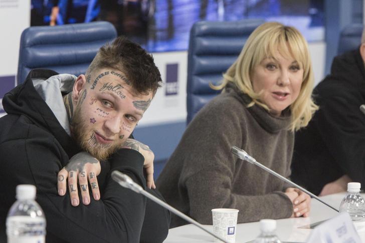 У голубоглазого светловолосого мальчика были все шансы продолжить актерскую династию, но он не стал этого делать.