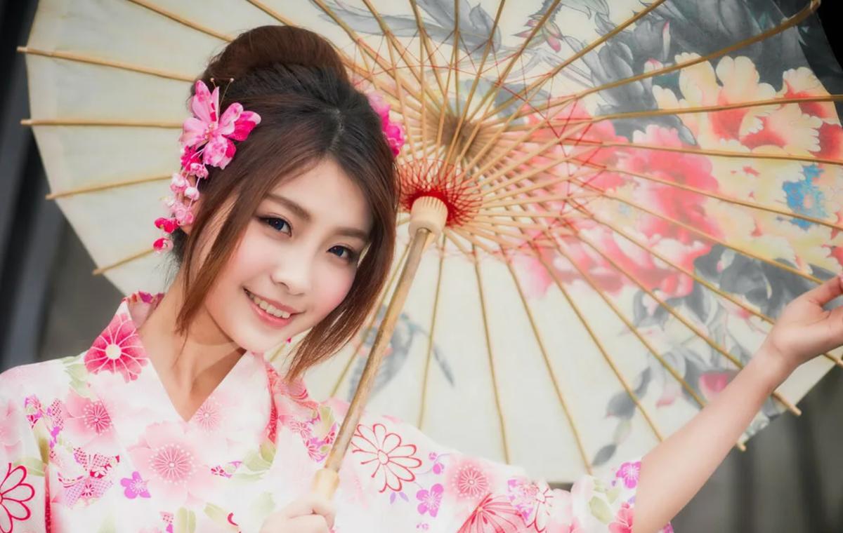 Многих людей, живущих в Европе, включая и россиян, считают, что Япония – загадочная и красивая страна, о которой в мире существует множество мифов.-4