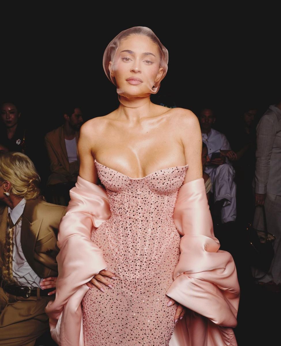 социальные сети бренда, Кайли Дженнер