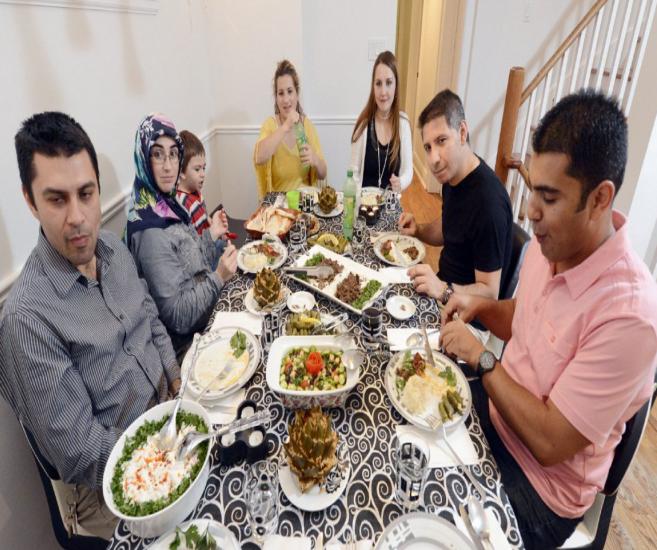 Турция для некоторых россиян уже стала вторым домом. Это как будто весь год живешь и работаешь в городе, а на лето переезжаешь жить на дачу.-6