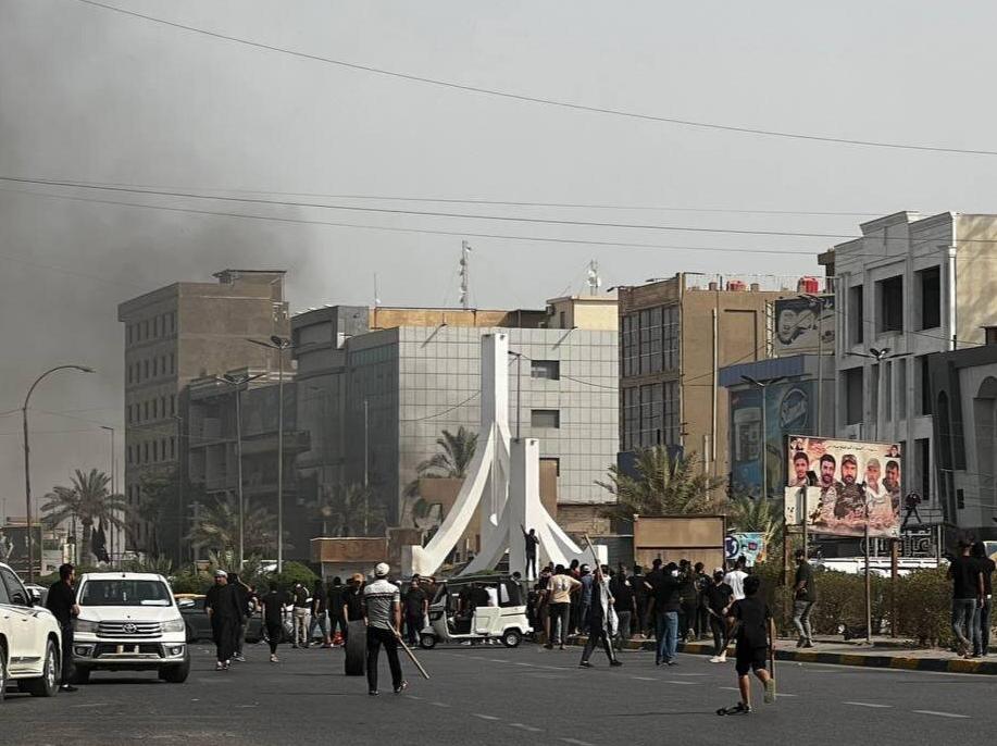 Иностранцы, посещающие последнее время Россию, очень удивляются тому, насколько в России можно безопасно ходить по улицам городов.-7