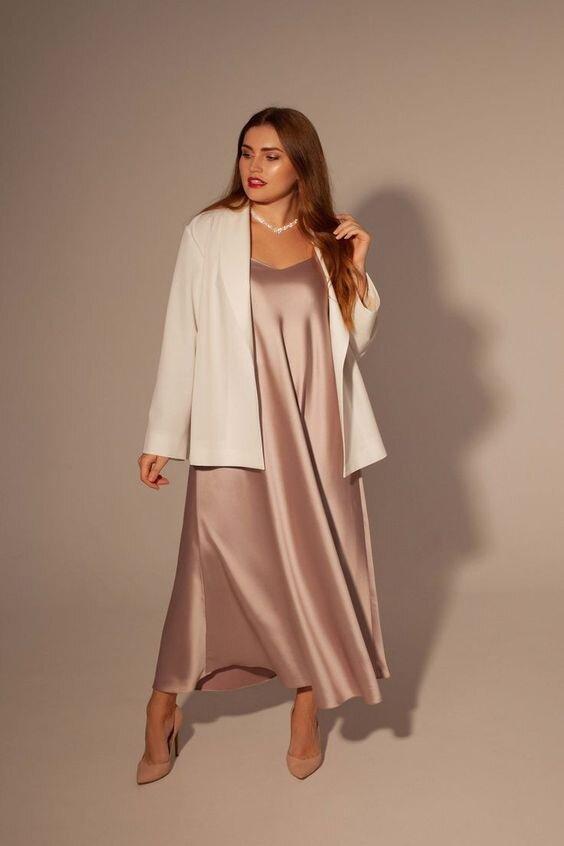 “Эта девушка очень дорого выглядит”. Казалось бы, такая женщина должна быть  одета в дорогие вещи. Но это тот самый фактор, который способствует, но совершенно не определяет «дороговизну образа».-5