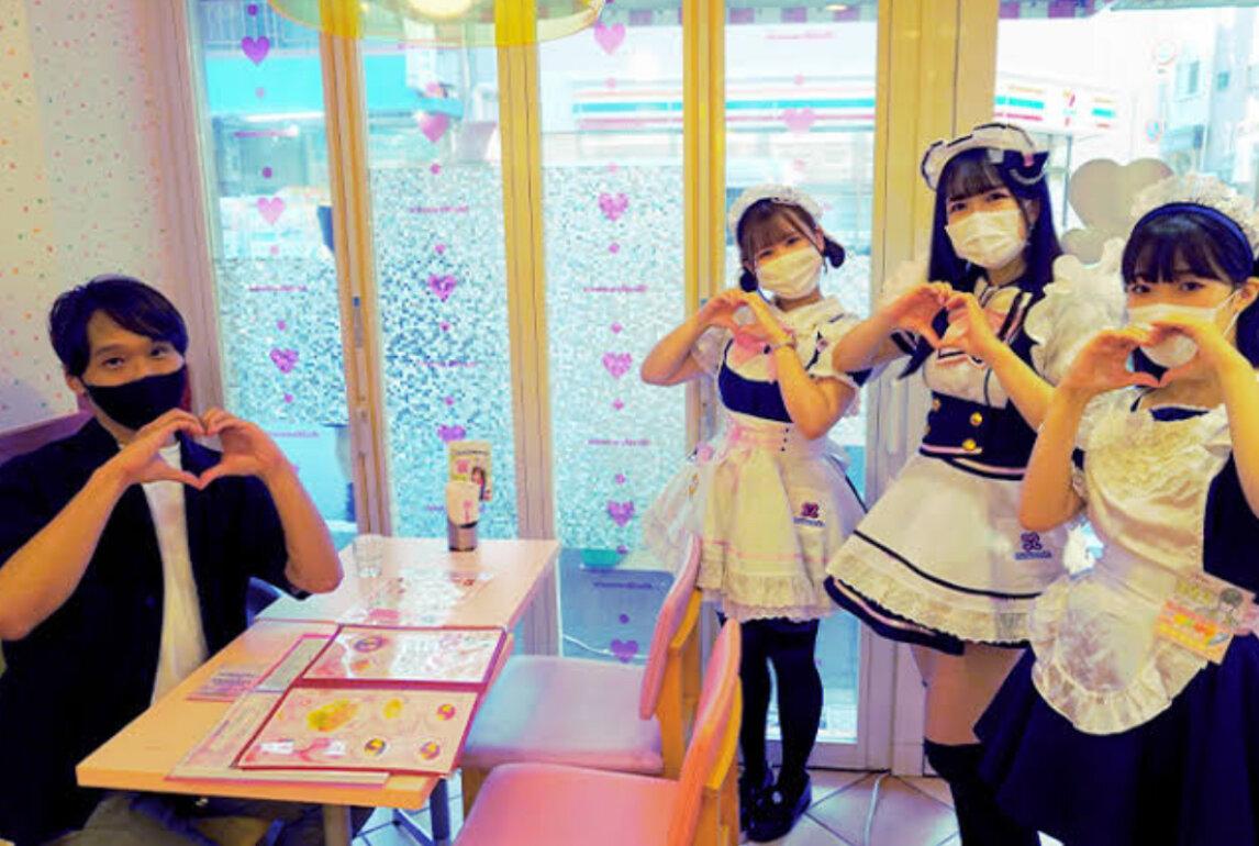 Кто они и куда зазывают? Что в голове японцев, которые туда ходят? Зашли проверить, странно и смешно одновременно.-6