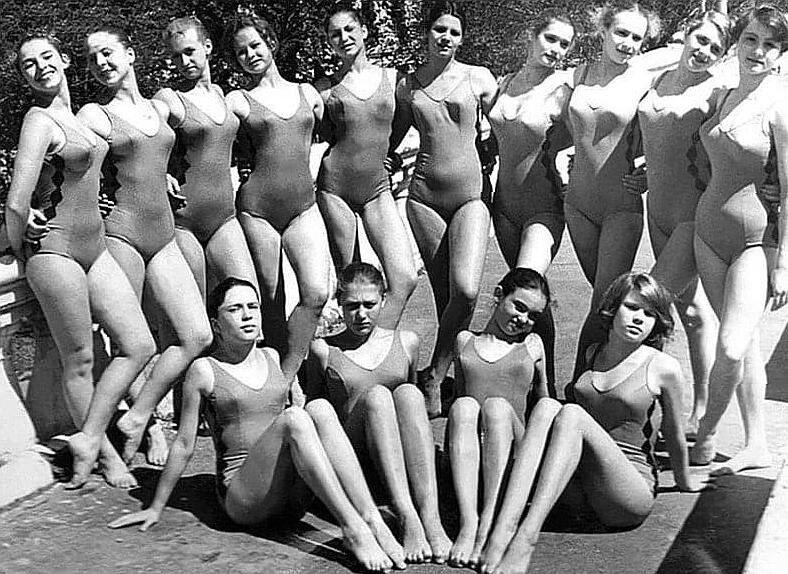 Советский женский спорт — это не просто соревнования, это целая эпоха, полная силы, грации и достижений, которые вдохновляли миллионы.