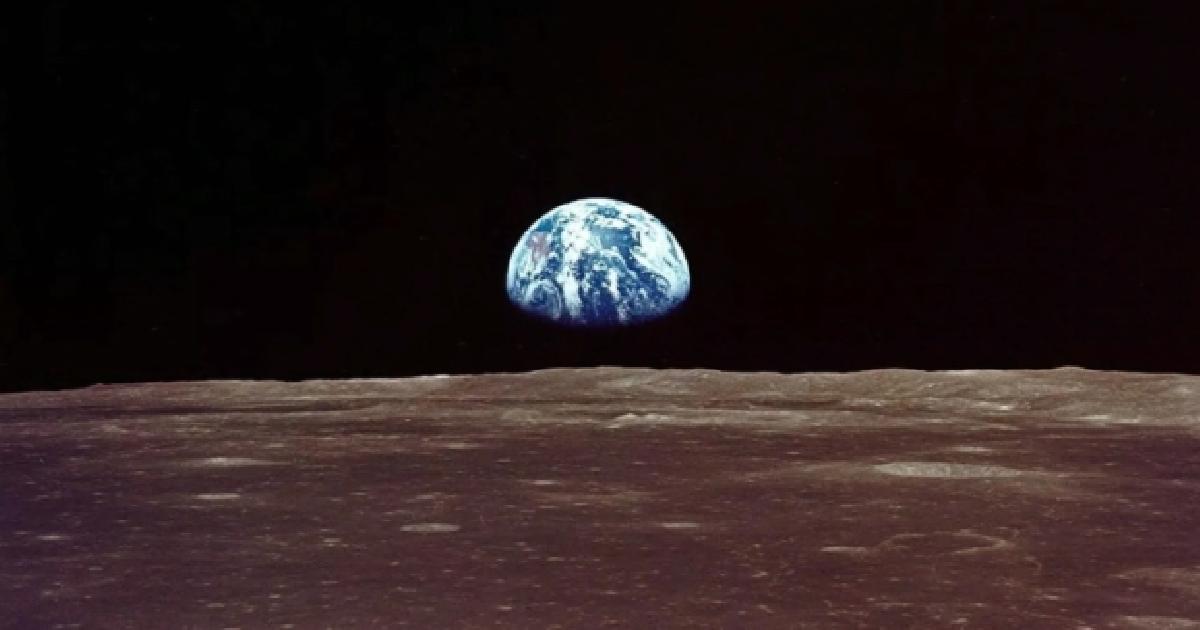 Что китайцы обнаружили на Луне, заглянув на 40 метров под её поверхность, и как это подтверждает полёты американцев?