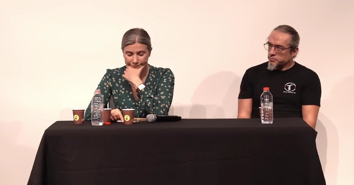 На чужбине стало плохо, закончились деньги, нервы и они решили возвращаться в Россию...