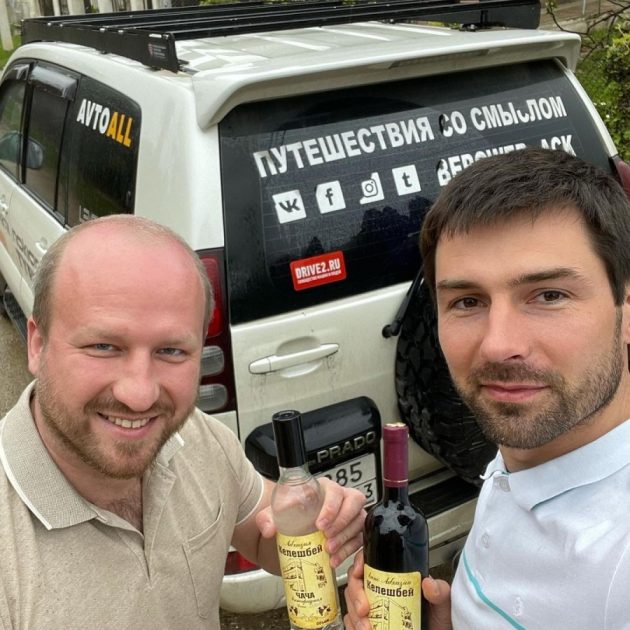 Все продали, переехали в Абхазию и построили гостиницу. История семьи из Брянска