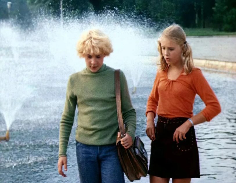 5 красивых девочек из советского кино