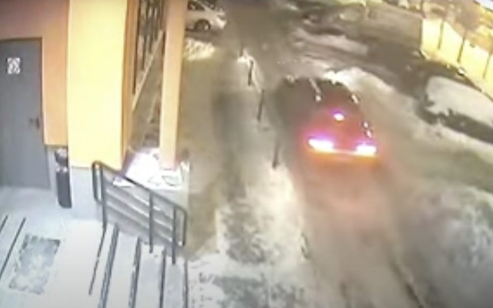 Лишают прав за записку на лобовом стекле!