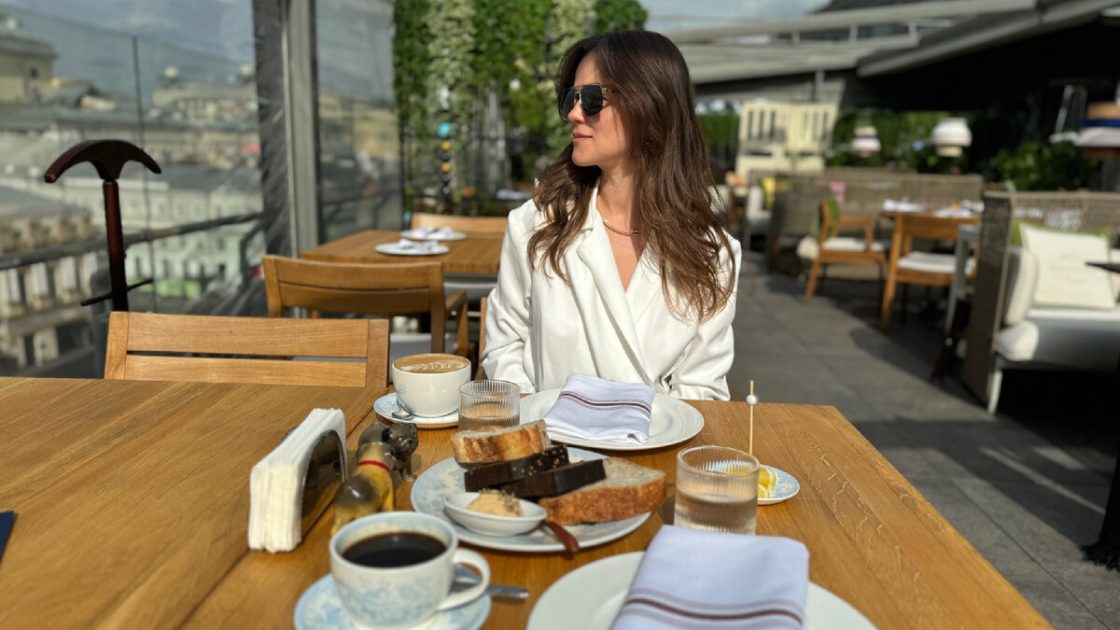 Откусывать хлеб - дурной тон