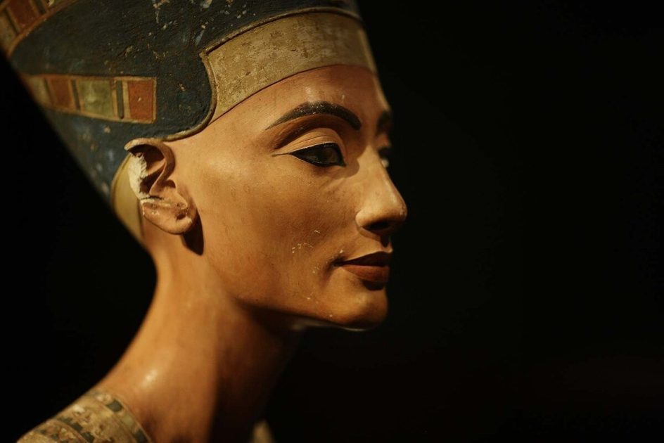 Царица Нефертити. Загадки личности одной из прекраснейших женщин Египта