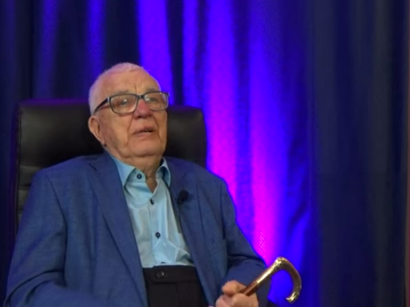 Раймонд Паулс на радио Риги на русском языке дал забавную и трагическую темы для раздумий