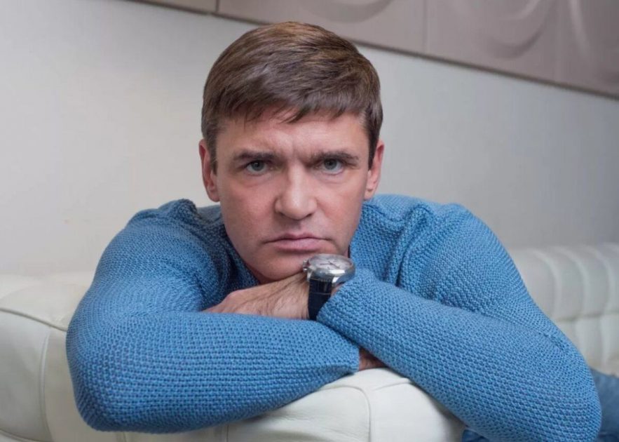 Был известен во всей стране, но ушёл с экранов: Где теперь Игорь Лифанов, чем занимается и как выглядит его семья