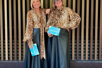 Как сидит одинаковая одежда на 46 и 52 размере — смотрим, на ком лучше