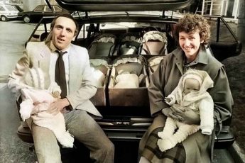 Первая в мире семья, родившая шесть сестёр близнецов. Как сложилась судьба девочек 37 лет спустя