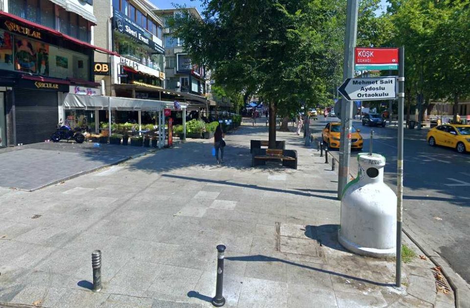 Местный в Турции подарил браслет дружбы. Почему я сразу отдал его обратно, и отошел.