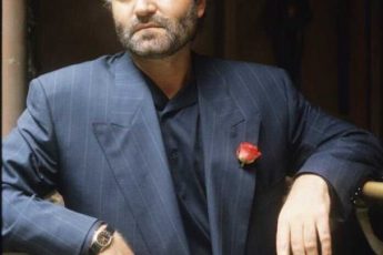 5 культовых платьев Джанни Версаче, которые покорили мир