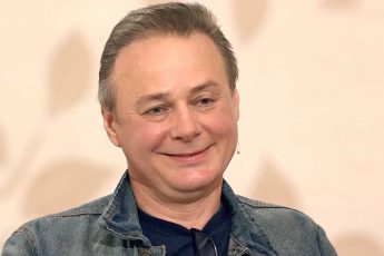 23 года в "Тайнах следствия", увел вторую жену и счастлив с ней. Актер Игорь Николаев и его судьба