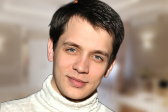 Вместе 19 лет. Однолюб Александр Асташенок и его 55-летняя жена красавица, как выглядит их дочь