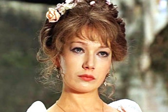 Вернулась из США в Россию, в 71 год ни детей, ни мужа. Судьба советской актрисы Елены Кореневой