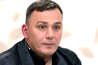 Вырос красавцем, женился в 19 лет. Как выглядит 23-летний сын Кирилла Андреева из "Иванушек"