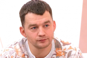 Потеря первого ребенка, 2 дочки и жена с "экзотической" внешностью. Судьба актера Алексея Демидова