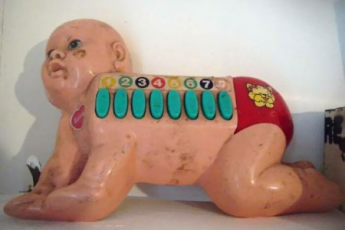 12 жутковатых игрушек, которые настолько плохи, что даже хороши