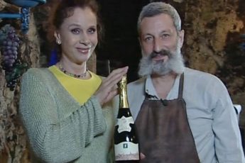 «Она умирала в муках, а он считал её деньги. Правда о муже Полищук»