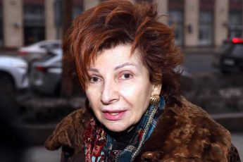 Последняя любовь Арбата: жизнь и тишина Роксаны Бабаян