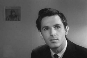 Молодая жена, инсульт и забытая семья: как живёт Любшин на краденой даче