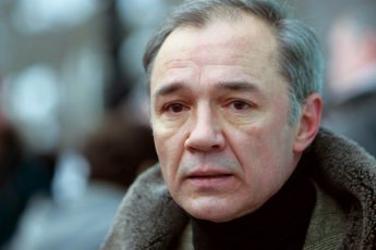 Судьба актёра Евгения Леонова-Гладышева. Кома и новое дело о покушении на убийство