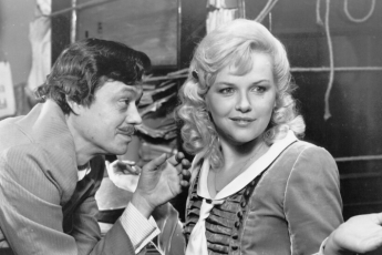 Самая жуткая экранизация Ильфа и Петрова. В ролях Яковлева, Польских, Крючкова, Караченцов, Шиловский …