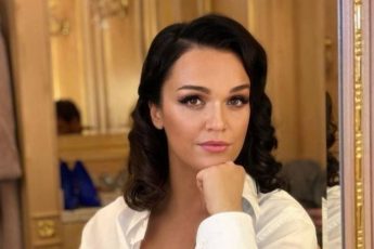 Вы бы приняли звание, если бы знали, кому его дают? Или поступили как Слава?