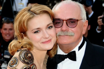 На деда не похожи. Как выглядят 12 внуков актёра Никиты Михалкова