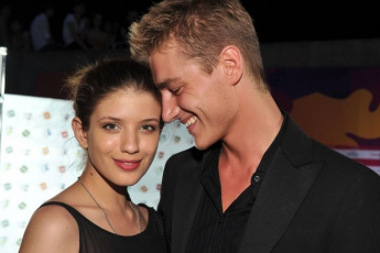 Ушла от миллионера к актеру, пережившему Норд-Ост, тайно вышла замуж. Как живет актриса Анна Чиповская, смогла ли сохранить свой брак