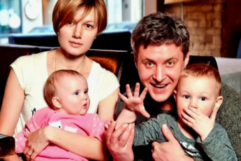 Неравный брак, развод с известной актрисой и новая любовь многодетного актера Александра Макогона