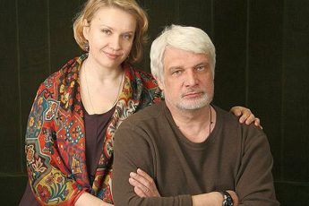 Жизнь Марины после смерти знаменитого актера Дмитрия Брусникина, ее мужа. Как сложилась дальнейшая судьба ее и их общего сына Филиппа.