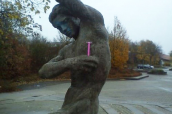 За такое грех давать штраф! Фотоподборка гениального «творческого вандализма»